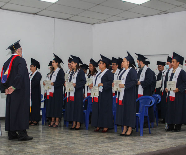 Graduación 9